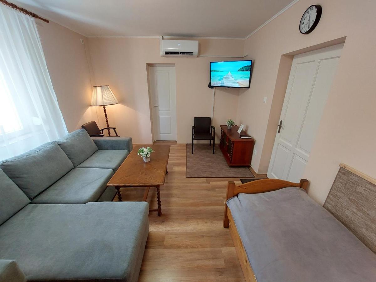 E-Tekergok Haza Hotel Bukkzserc Стая снимка