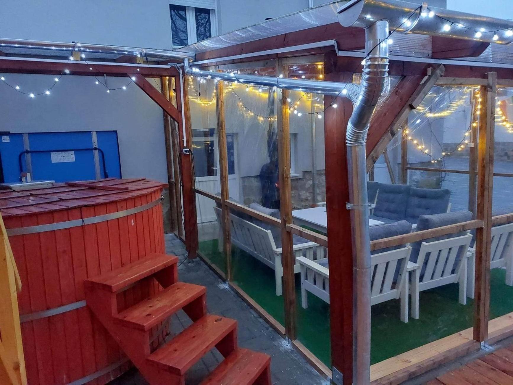 E-Tekergok Haza Hotel Bukkzserc Екстериор снимка